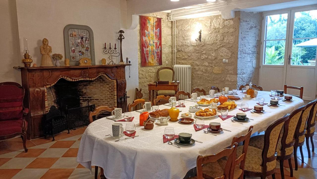 Domaine Du Noble Bed & Breakfast Saint-Jean-de-Thurac Ngoại thất bức ảnh